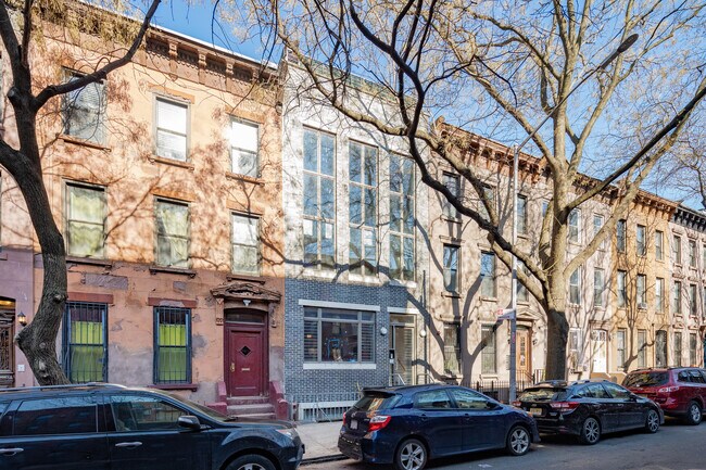 103 Saint Marks Pl in Brooklyn, NY - Building Photo - Primary Photo