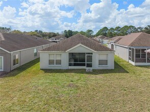 5542 Gallant Fox Ct in Zephyrhills, FL - Building Photo - Building Photo