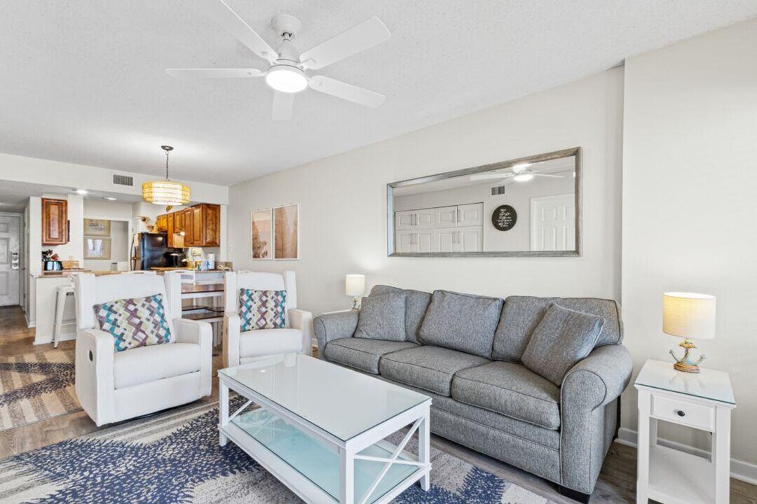 409 E Beach Blvd in Gulf Shores, AL - Building Photo
