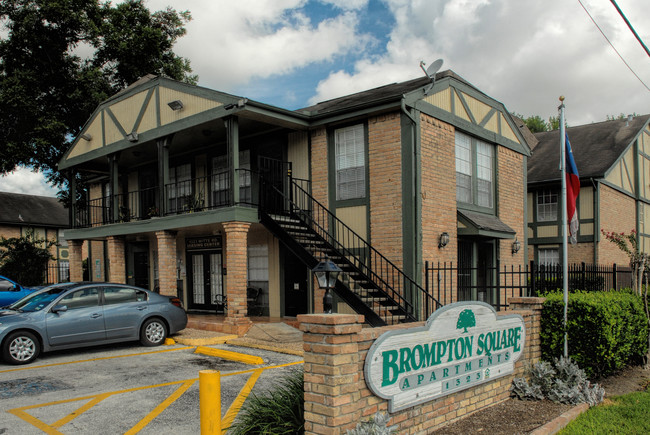 Brompton Square Apartments in Houston, TX - Foto de edificio - Building Photo