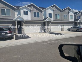 738 N 160 E in Tooele, UT - Building Photo