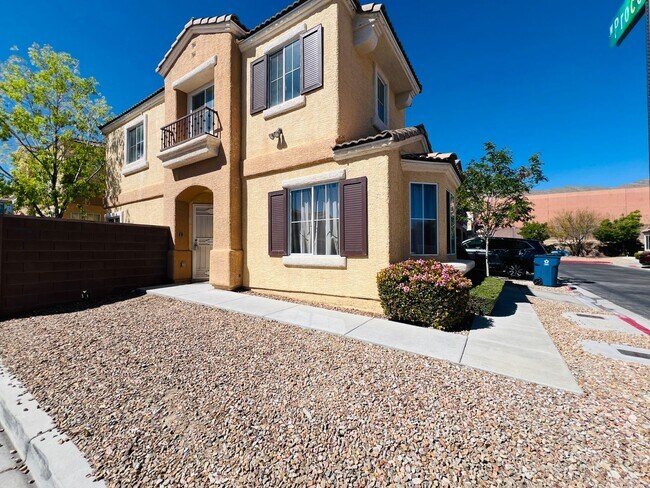 10443 Processor Ct in Las Vegas, NV - Building Photo - Building Photo