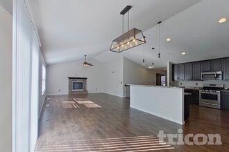 5128 Seckman Ridge Way in Imperial, MO - Foto de edificio - Building Photo