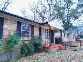 3575 Kensett Dr in Memphis, TN - Building Photo