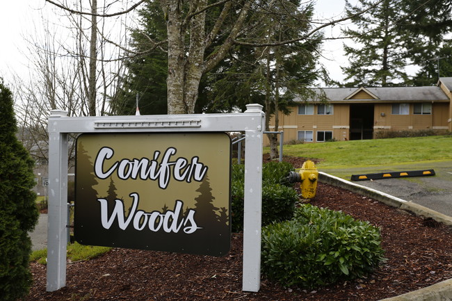 Conifer Woods Apartments in Port Orchard, WA - Foto de edificio - Building Photo