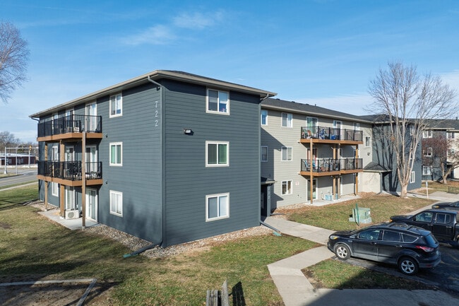 Centennial Place Apartments