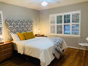 9626 Long Branch Ln in Houston, TX - Building Photo - Building Photo