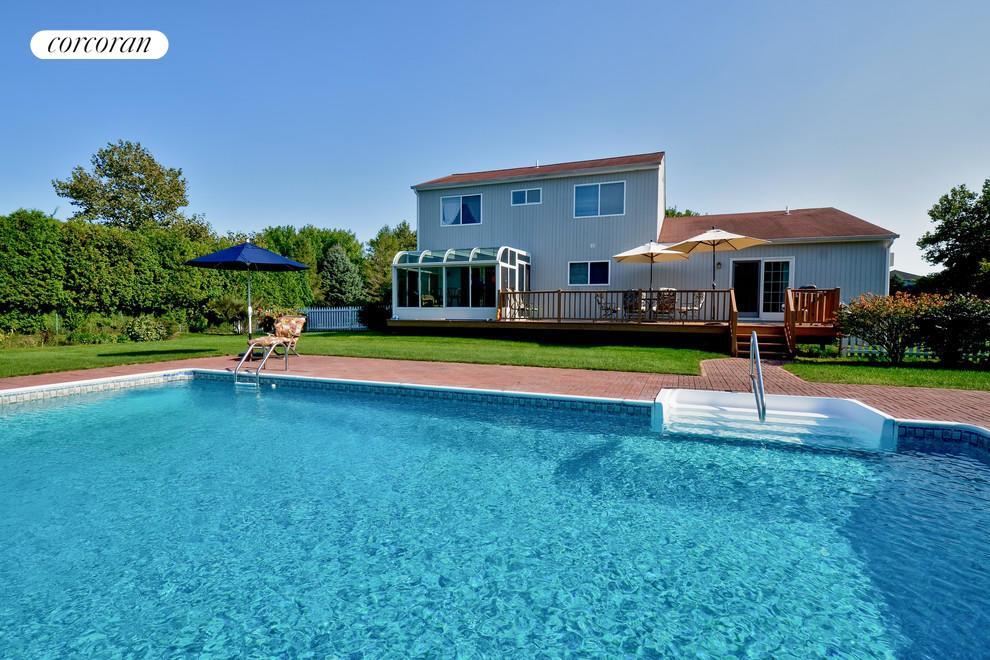 7 Winding Way in Water Mill, NY - Building Photo