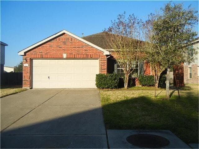 property at 2806 Powell Springs Ct