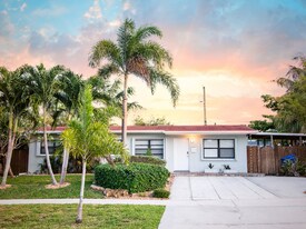 916 W Drew St in Lantana, FL - Building Photo