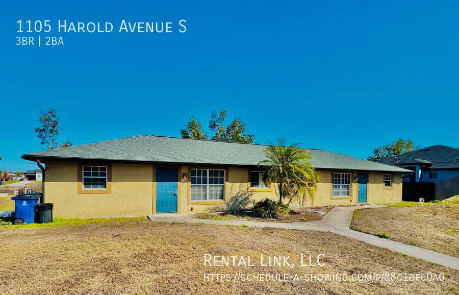 1105 Harold Ave S in Lehigh Acres, FL - Building Photo