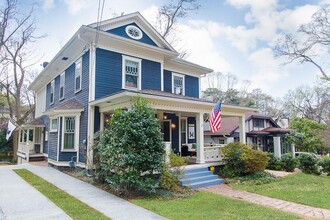 214 Hurt St NE in Atlanta, GA - Foto de edificio - Building Photo