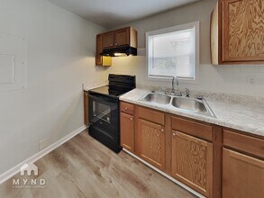 713 Woodward Rd in Birmingham, AL - Foto de edificio - Building Photo