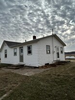 28559 260th Ave in Princeton, IA - Building Photo
