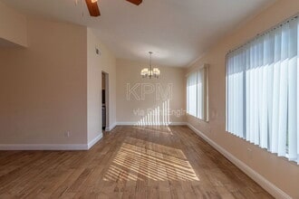 2414 Shropshire Dr in Stockton, CA - Building Photo - Building Photo