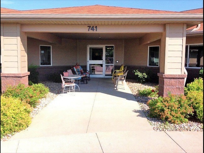 property at 741 Streeter Dr