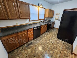 1809 S Center St in Terre Haute, IN - Building Photo - Building Photo