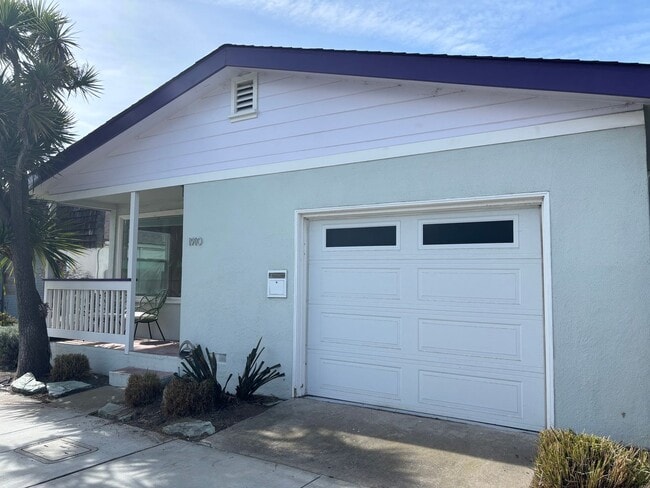 property at 1910 Palmetto Ave