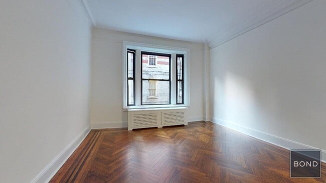 property at 166 W 72nd St