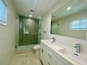 1321 Garfield St in Hollywood, FL - Building Photo - Building Photo