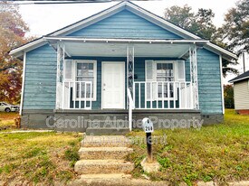 208 Royster Ave in Shelby, NC - Building Photo