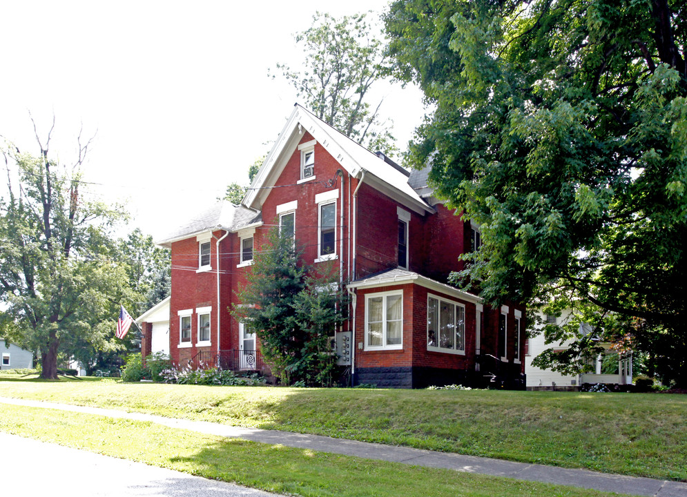 182 N Union Ave in Salem, OH - Building Photo