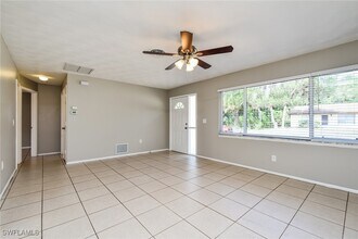 376 Yeager St in Port Charlotte, FL - Building Photo - Building Photo