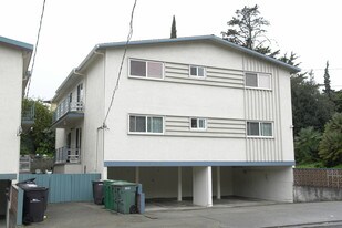 2301-2307 Regent Way in Castro Valley, CA - Building Photo