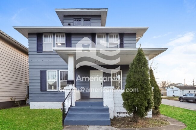 property at 1002 E Victoria St