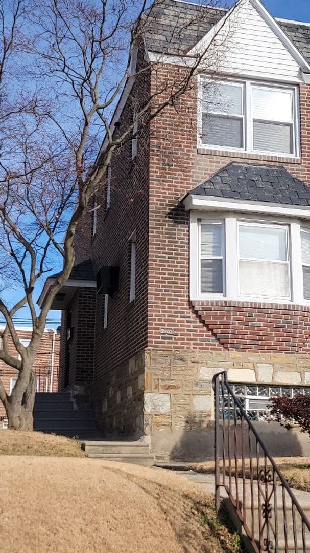 7703 Woolston Ave in Philadelphia, PA - Building Photo - Building Photo