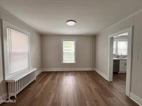 1534 Central Ave in Colonie, NY - Building Photo - Building Photo