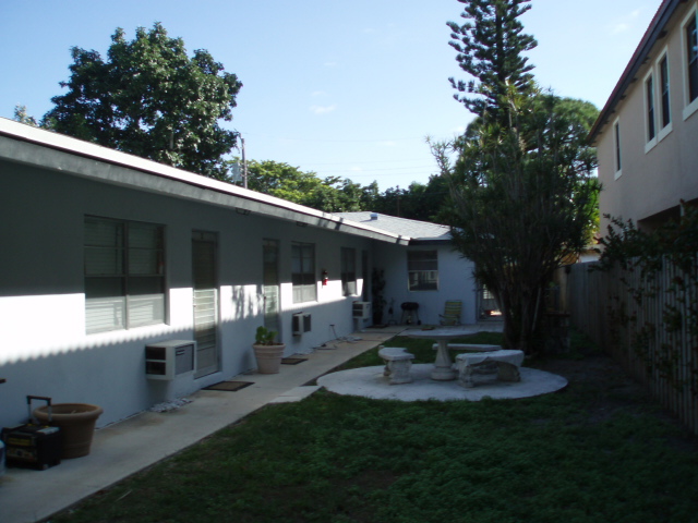 1204 NE 17th Way in Fort Lauderdale, FL - Building Photo - Building Photo