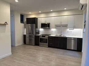 109 22nd Ave E in Seattle, WA - Building Photo - Building Photo