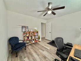 2 Twin Feather Pl in Spring, TX - Building Photo