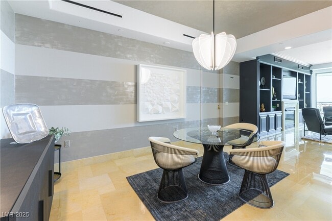 9101 Alta Dr in Las Vegas, NV - Foto de edificio - Building Photo