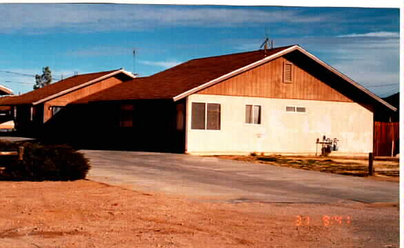 14010 Juniper St in Hesperia, CA - Building Photo - Building Photo