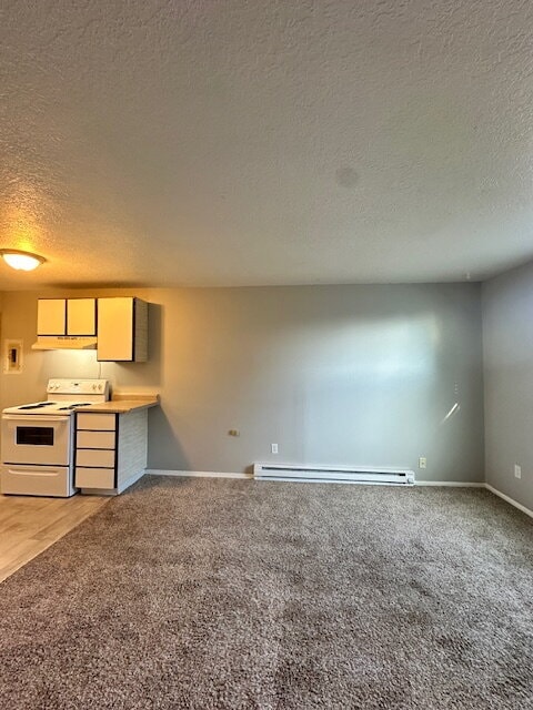 10227 NE Prescott St in Portland, OR - Building Photo - Building Photo