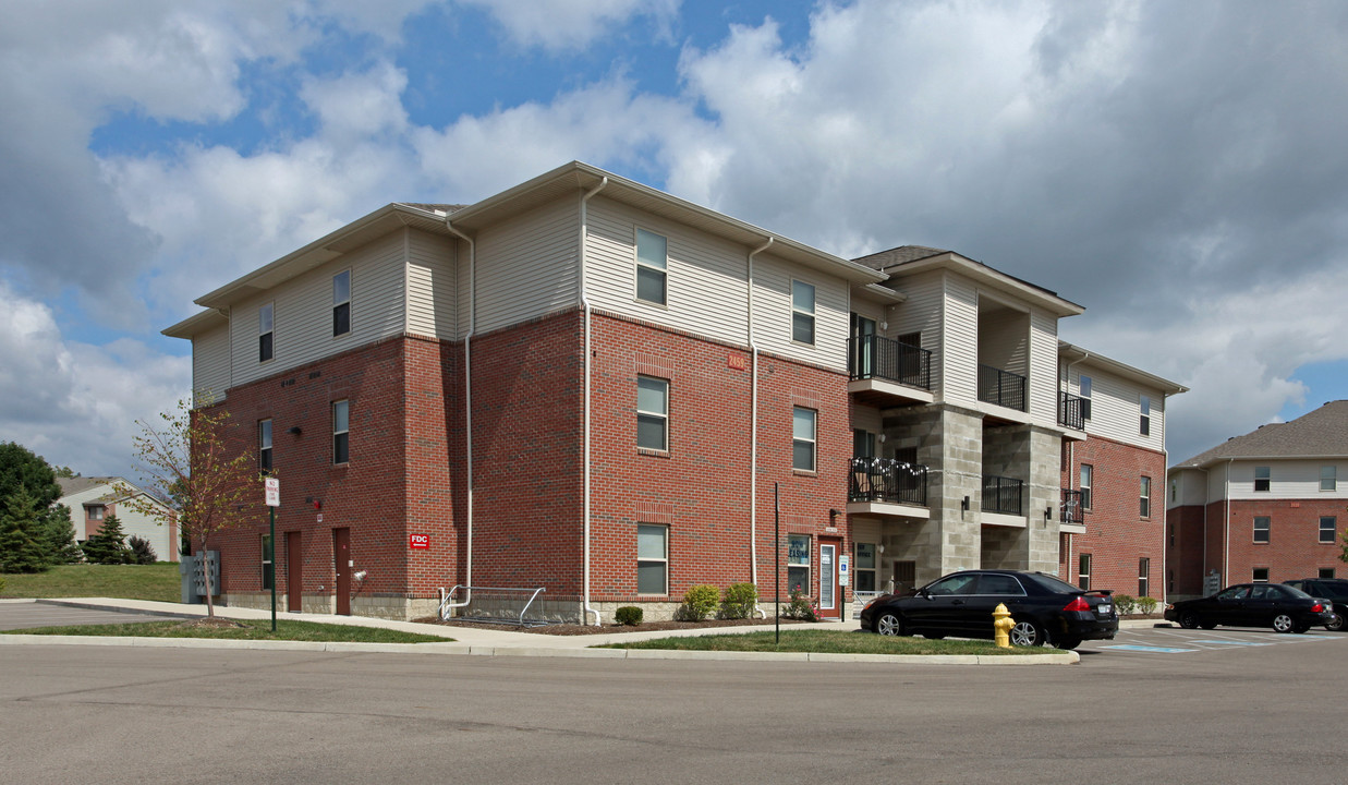 University Suites - Student Housing in Beavercreek, OH - Building Photo