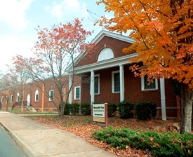 Monticello Vista Apartments in Charlottesville, VA - Foto de edificio