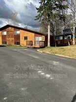 8623 Augusta Cir in Anchorage, AK - Building Photo