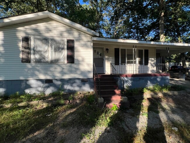 property at 4096 Lenora Church Rd