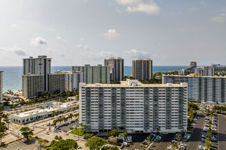 Coral Ridge Towers East in Fort Lauderdale, FL - Foto de edificio - Building Photo