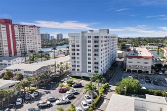 3113 S Ocean Dr in Hallandale Beach, FL - Building Photo - Building Photo