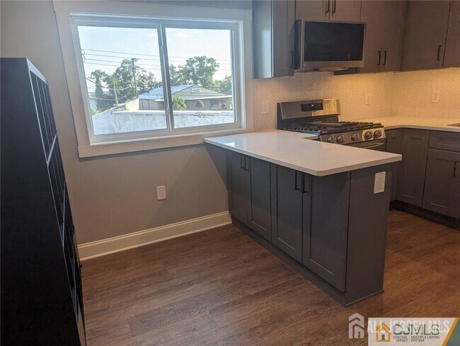 1836 NJ-35 in South Amboy, NJ - Building Photo - Building Photo