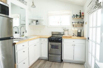 8 71st St in Newburyport, MA - Building Photo - Building Photo