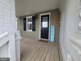 235 Millwood Ave in Winchester, VA - Building Photo