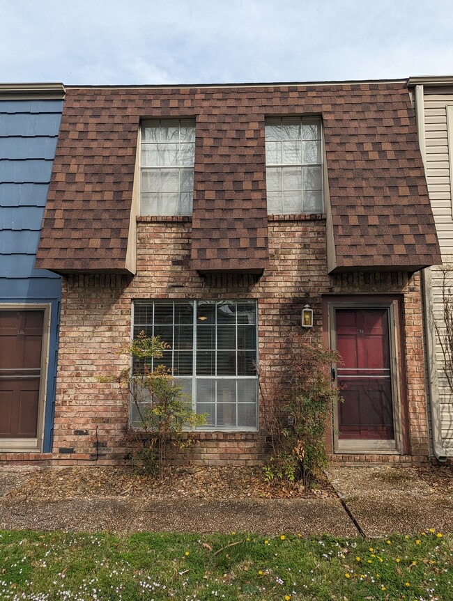 property at 835 W Lawson St
