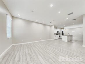 8118 N Coolidge Ave in Tampa, FL - Foto de edificio - Building Photo