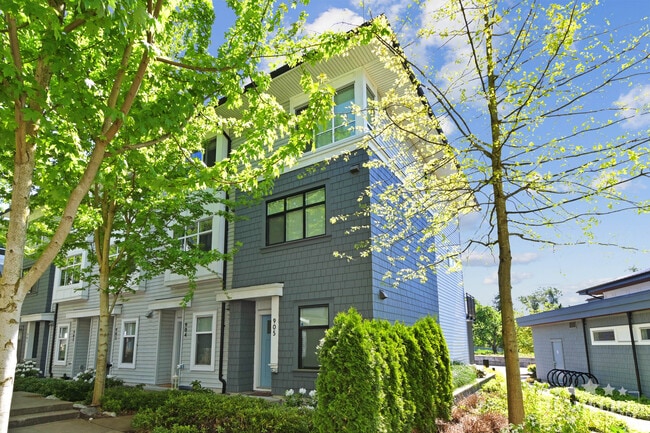 property at 18505 Laurensen Pl
