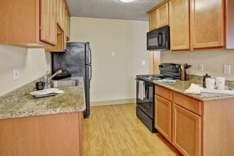 Whispering Cedars in Lynnwood, WA - Building Photo - Building Photo